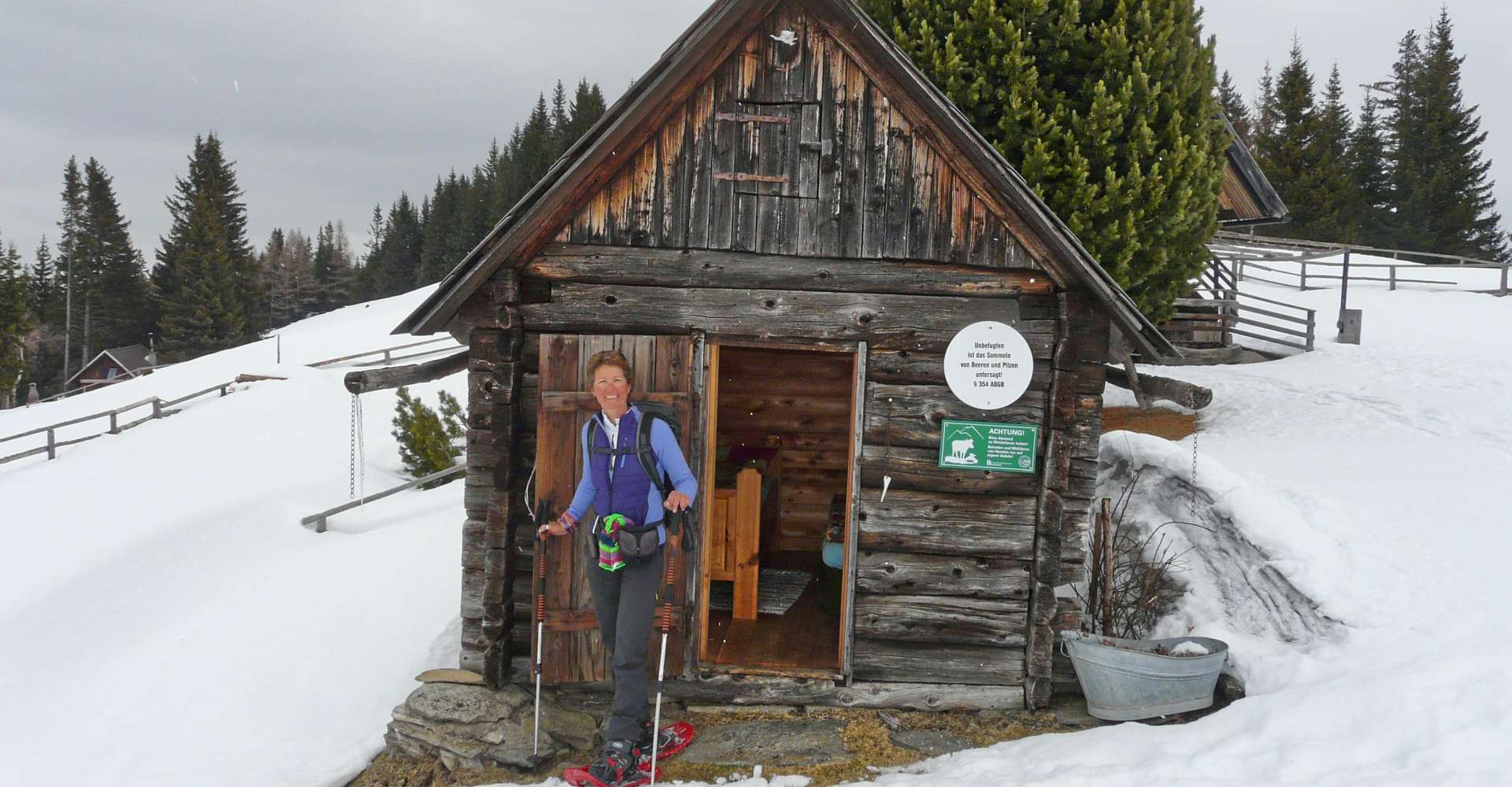 <p>Schneeschuhwanderung Wildeggkogel im Murtal in der Steiermark</p> 