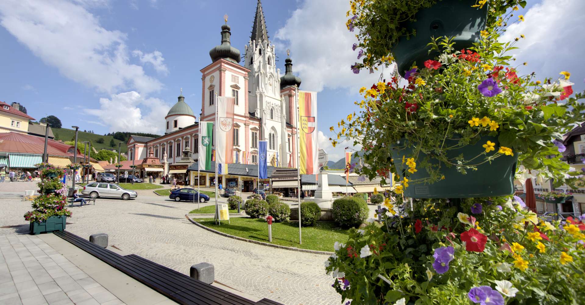 <p>Die Basilika Mariazell ist wohl eines der beliebtesten Ausflugsziele in der Steiermark. </p> Copyright: