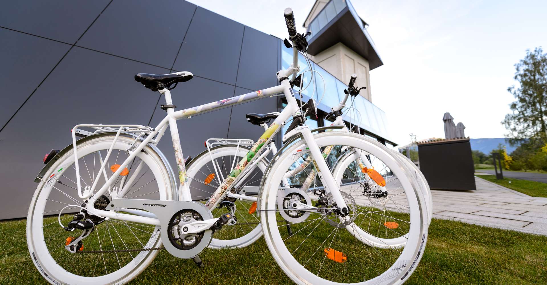 <p>Leihräder Murtal - 1000 Citybikes und Mountainbikes im Red Bull Ring Design stehen bei den Betrieben zur Verfügung.</p> Copyright: