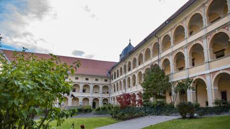 Mayingen in the monastery courtyard Seckau