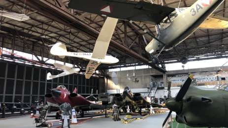 Militärluftfahrtmuseum im Hangar Nr. 8